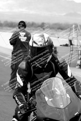 media/Mar-20-2023-Moto Forza (Mon) [[d0bbc59e78]]/Around the Pits/